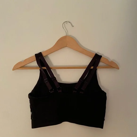 Gymshark Sports Bra - Picture 2 of 2